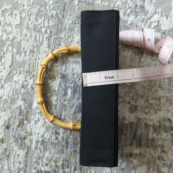 Gap purse with bamboo handle - Picture 7 of 7